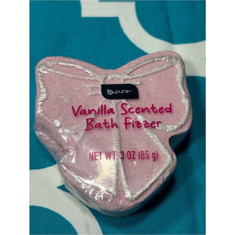 New Pink Bow  Vanilla Scented Pink Bath Fizzer Bomb